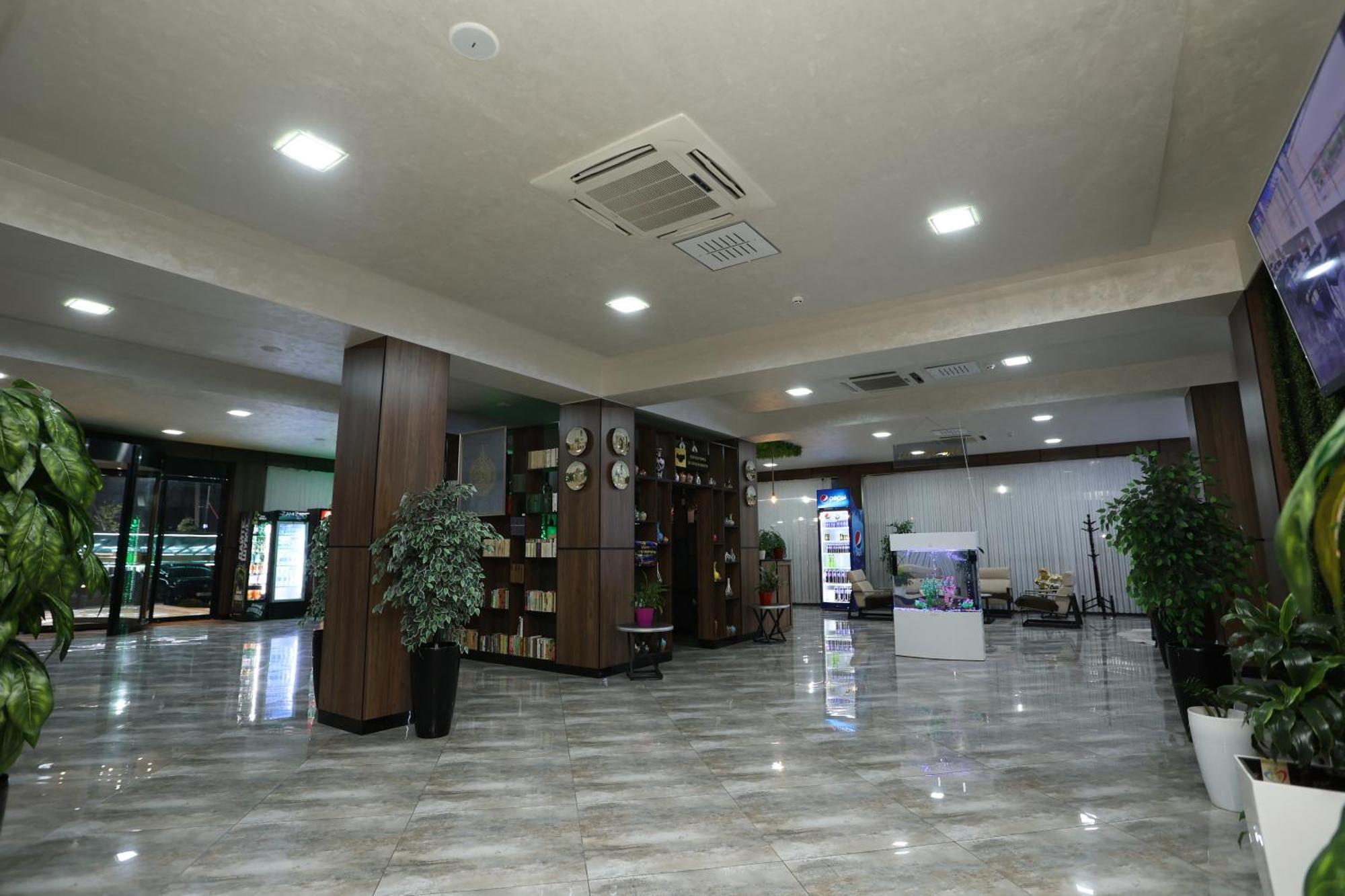 Chlnor Hotel Andijan Exterior foto